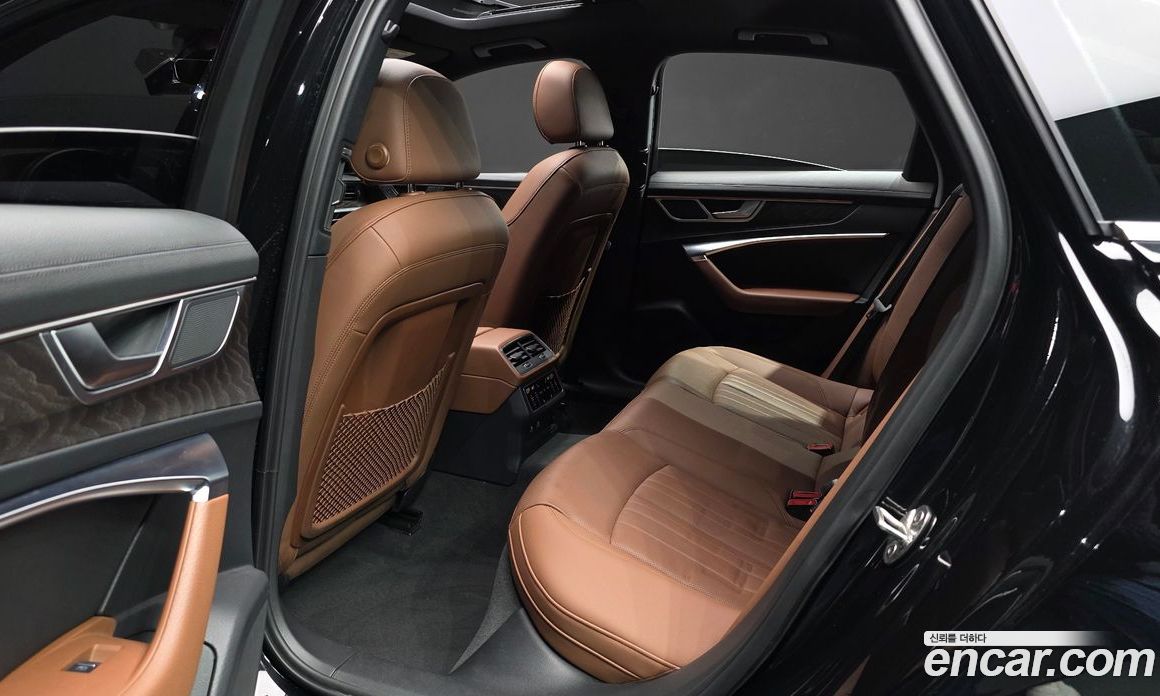 Audi A6 (C8) фото 12