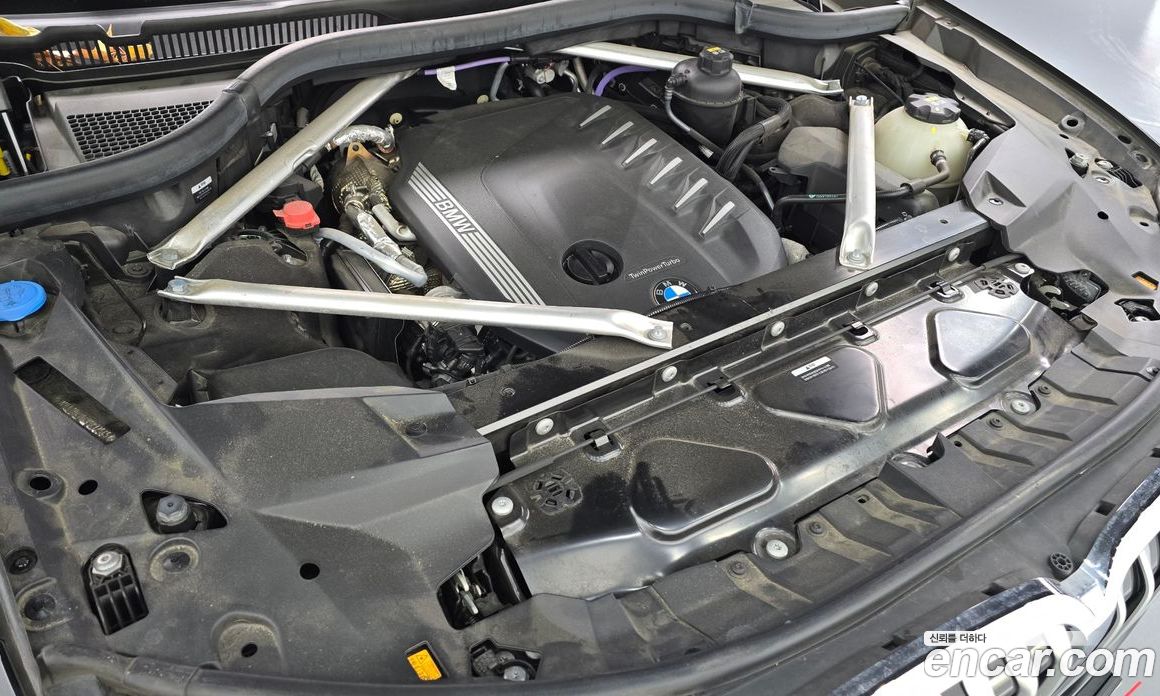 BMW X7 (G07) фото 6