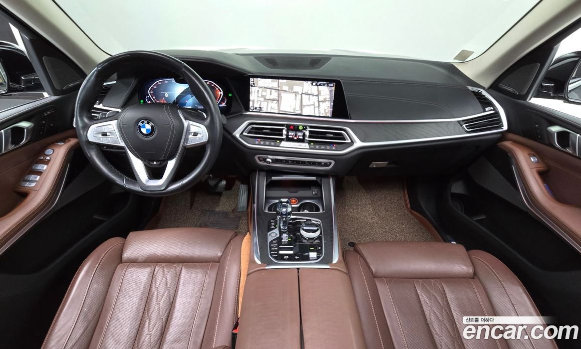 BMW X7 (G07) фото 7