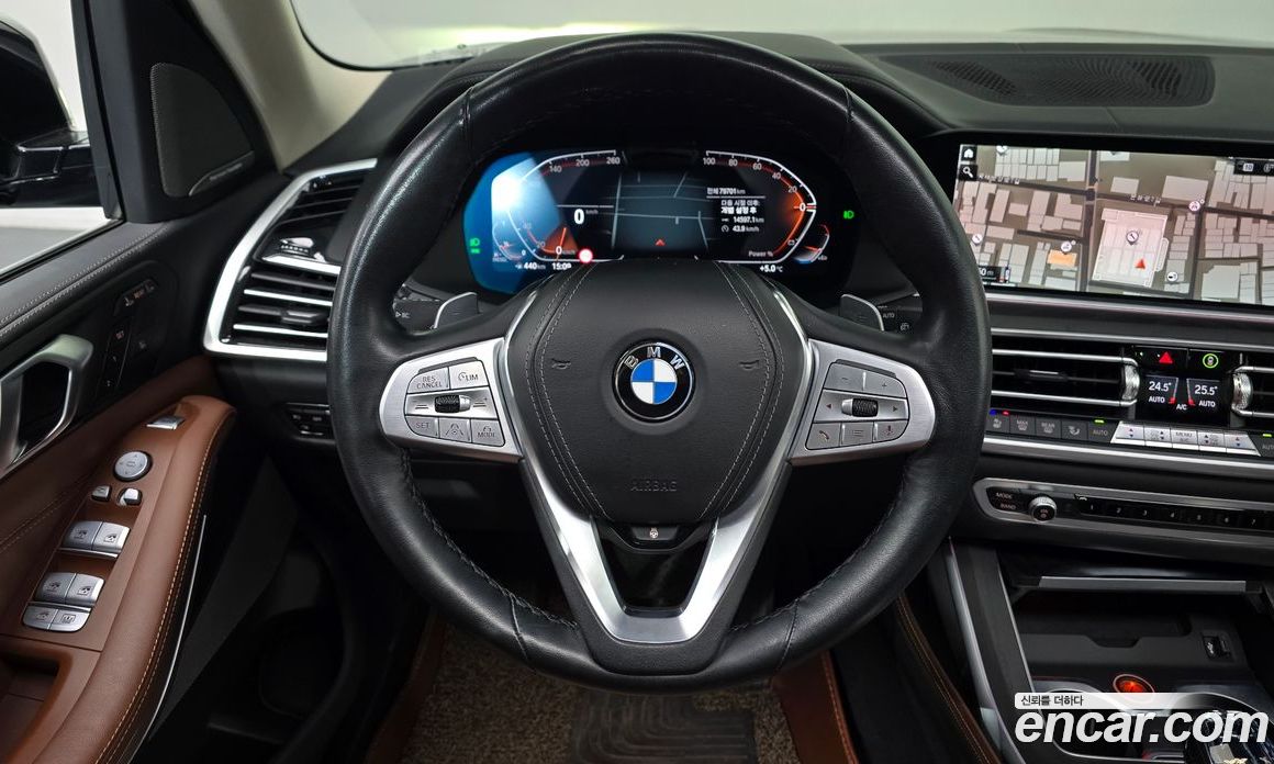 BMW X7 (G07) фото 13