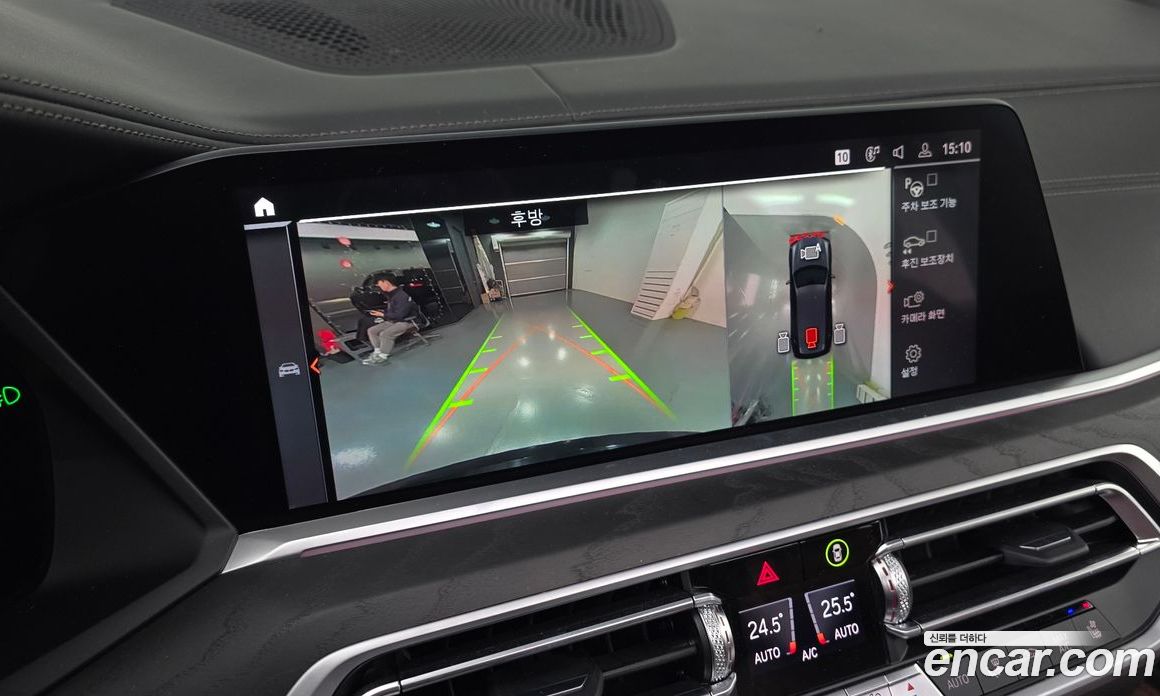 BMW X7 (G07) фото 15