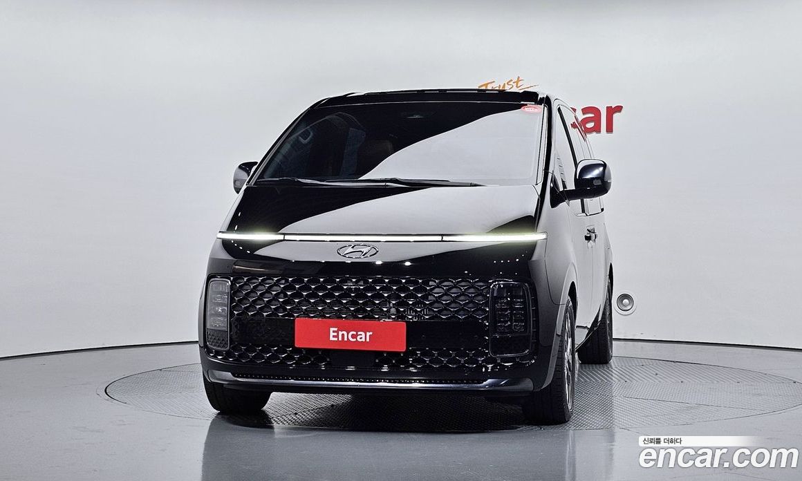 Hyundai Staria фото 3