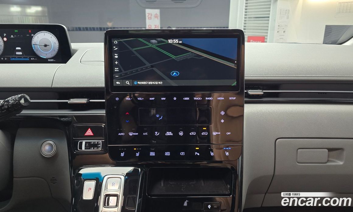 Hyundai Staria фото 14