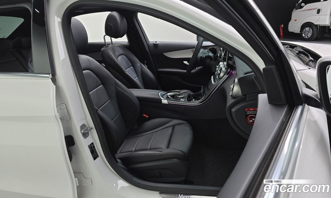 Mercedes-Benz C-Class W205 фото 12