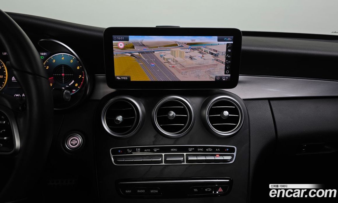Mercedes-Benz C-Class W205 фото 14