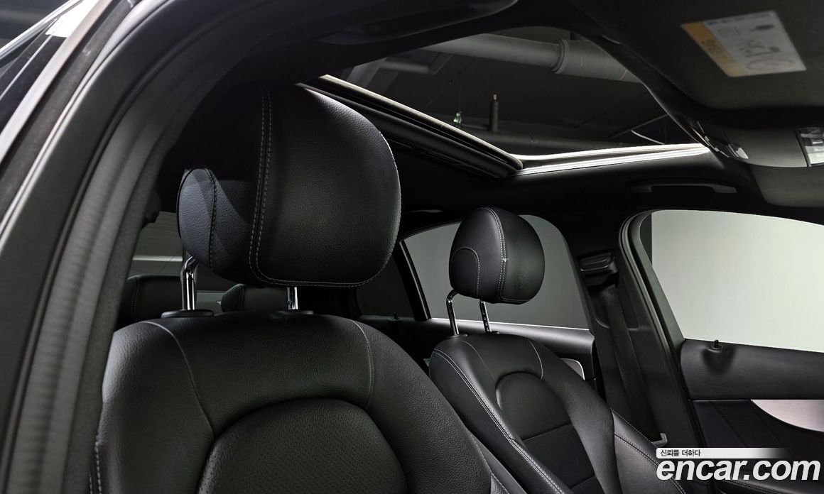Mercedes-Benz C-Class W205 фото 19