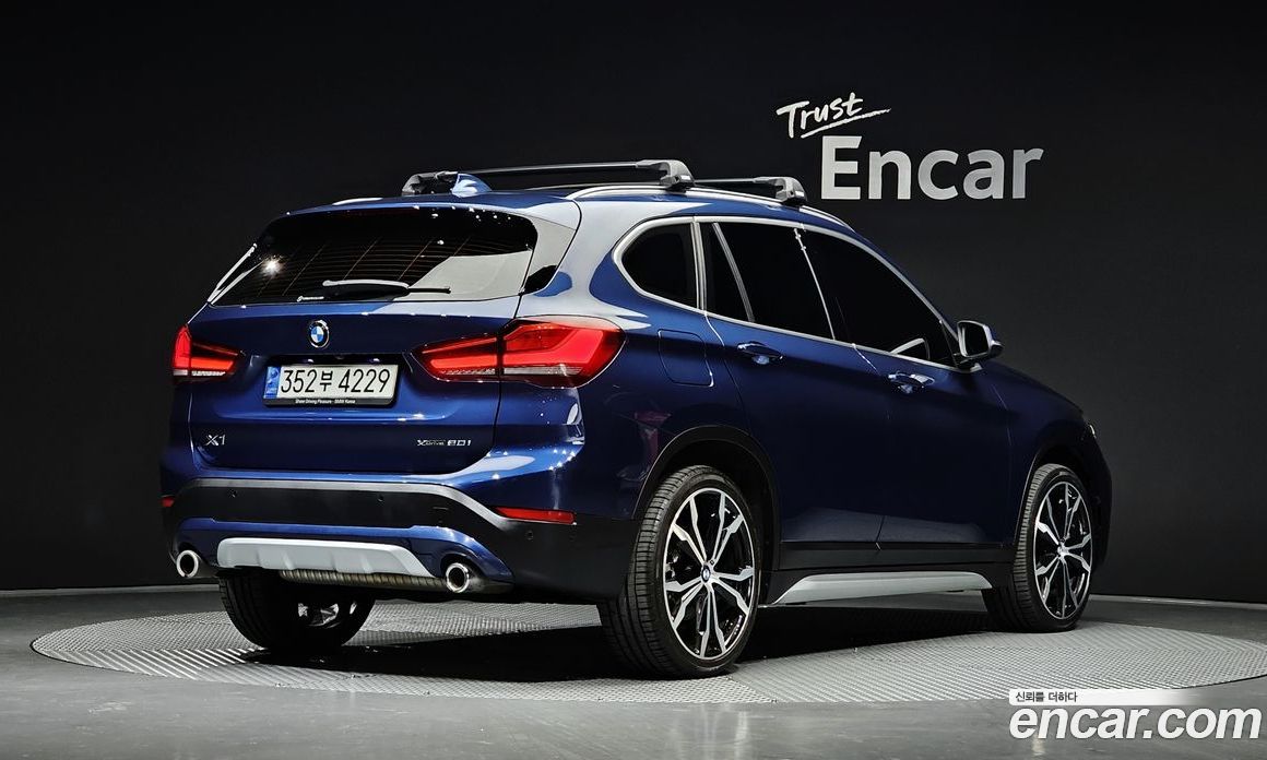 BMW X1 (F48) фото 2