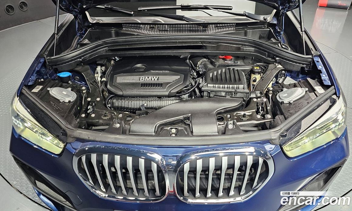 BMW X1 (F48) фото 6