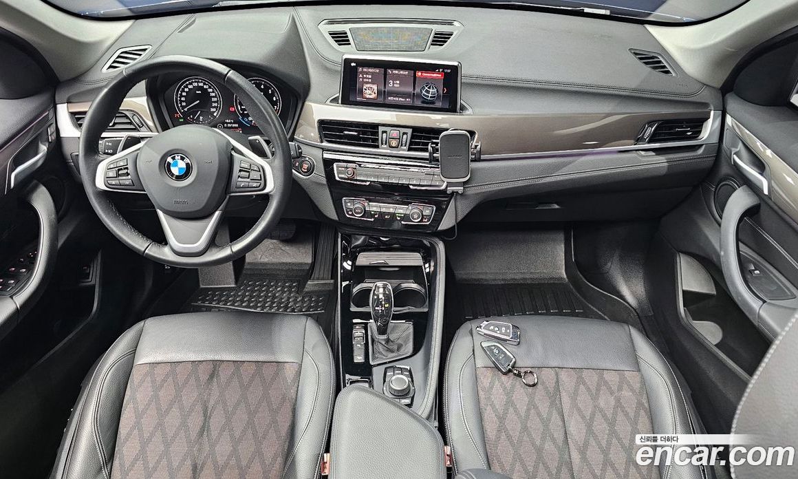 BMW X1 (F48) фото 7