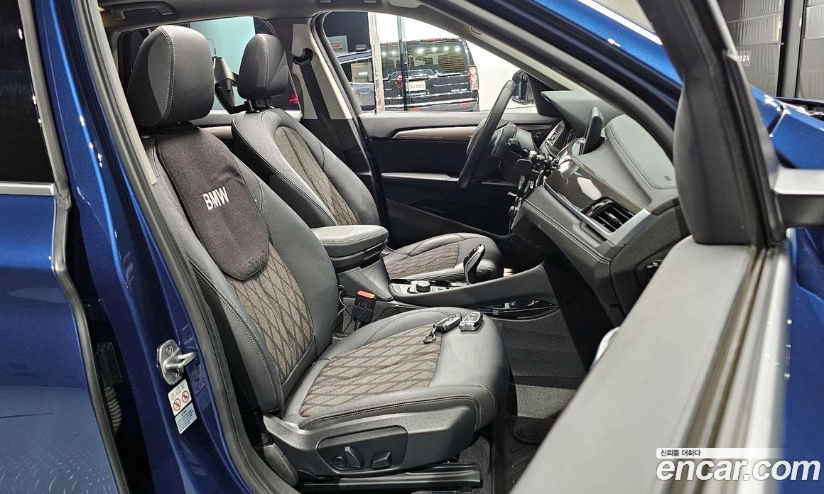 BMW X1 (F48) фото 10
