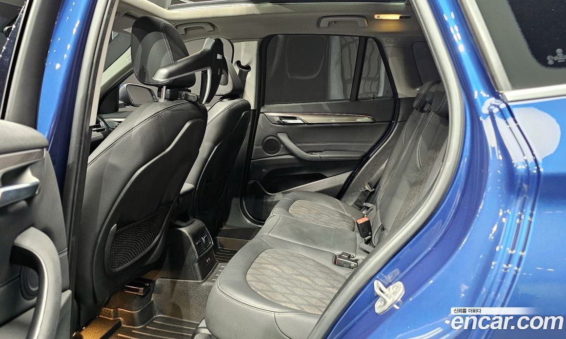 BMW X1 (F48) фото 13
