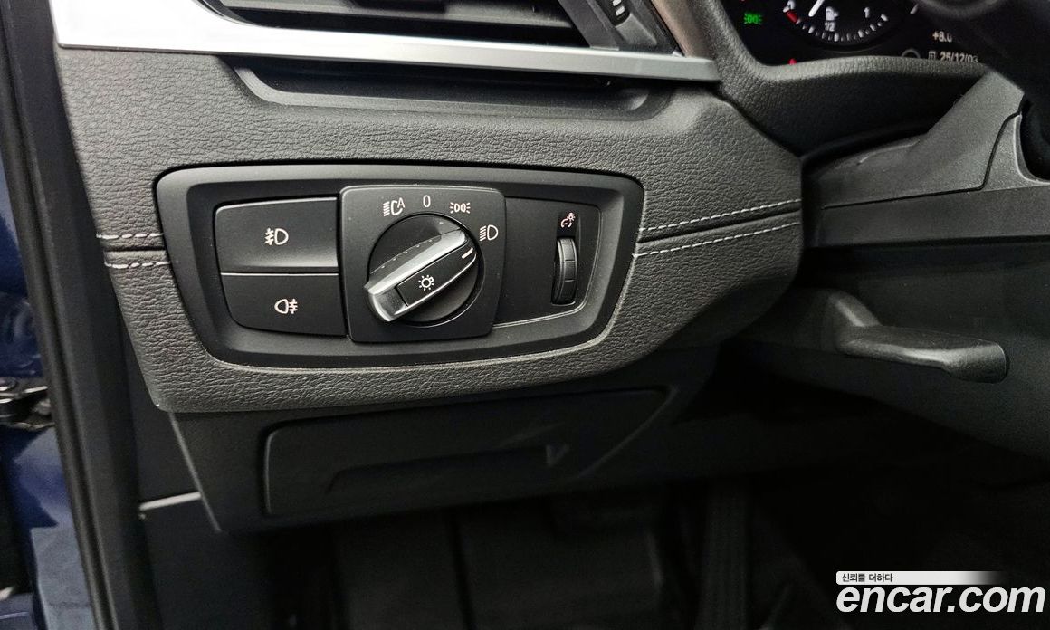 BMW X1 (F48) фото 16