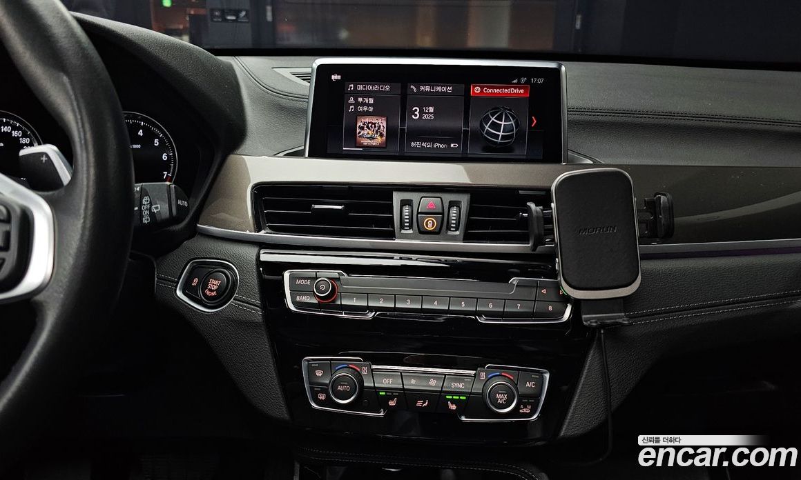 BMW X1 (F48) фото 17