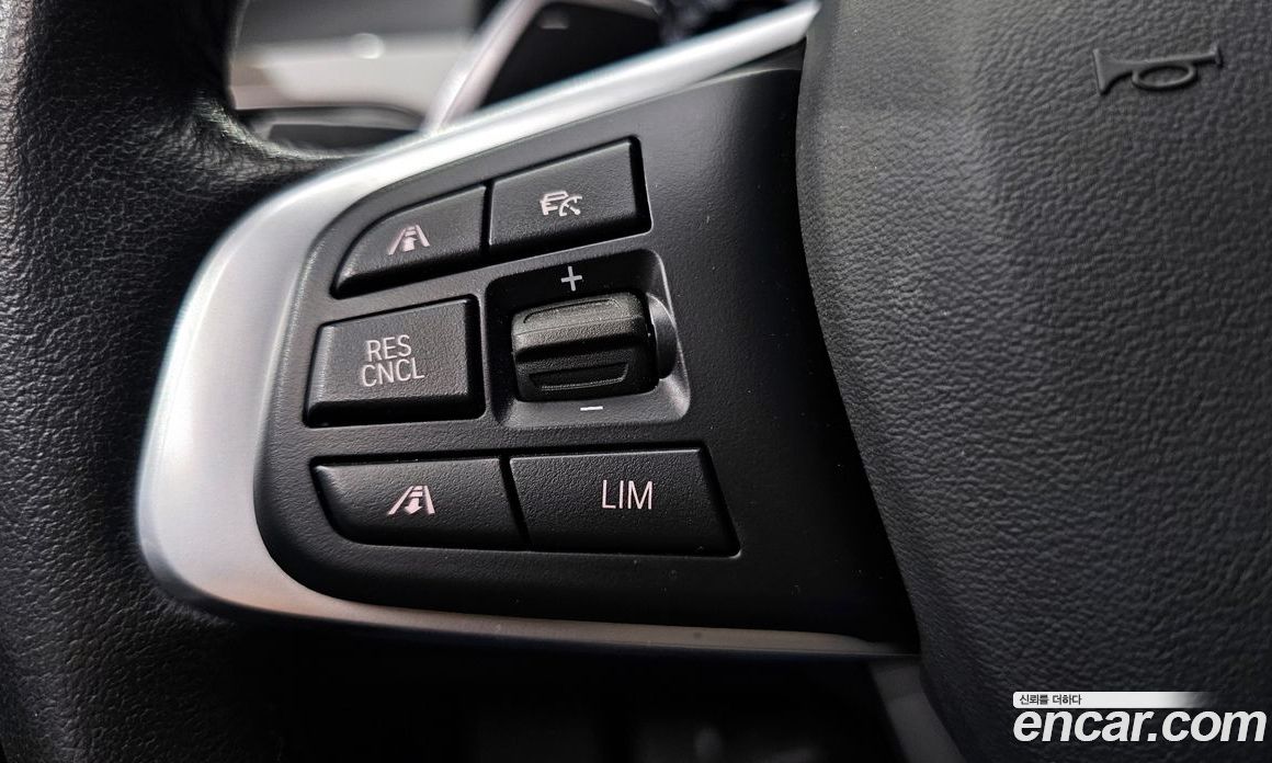 BMW X1 (F48) фото 19