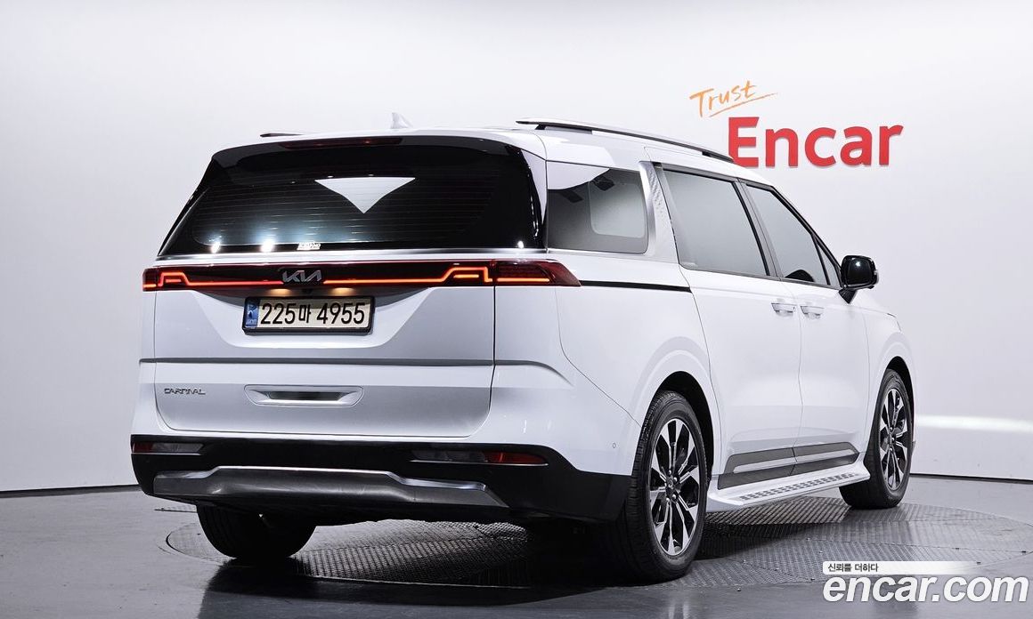 Kia Carnival 4th Gen фото 2