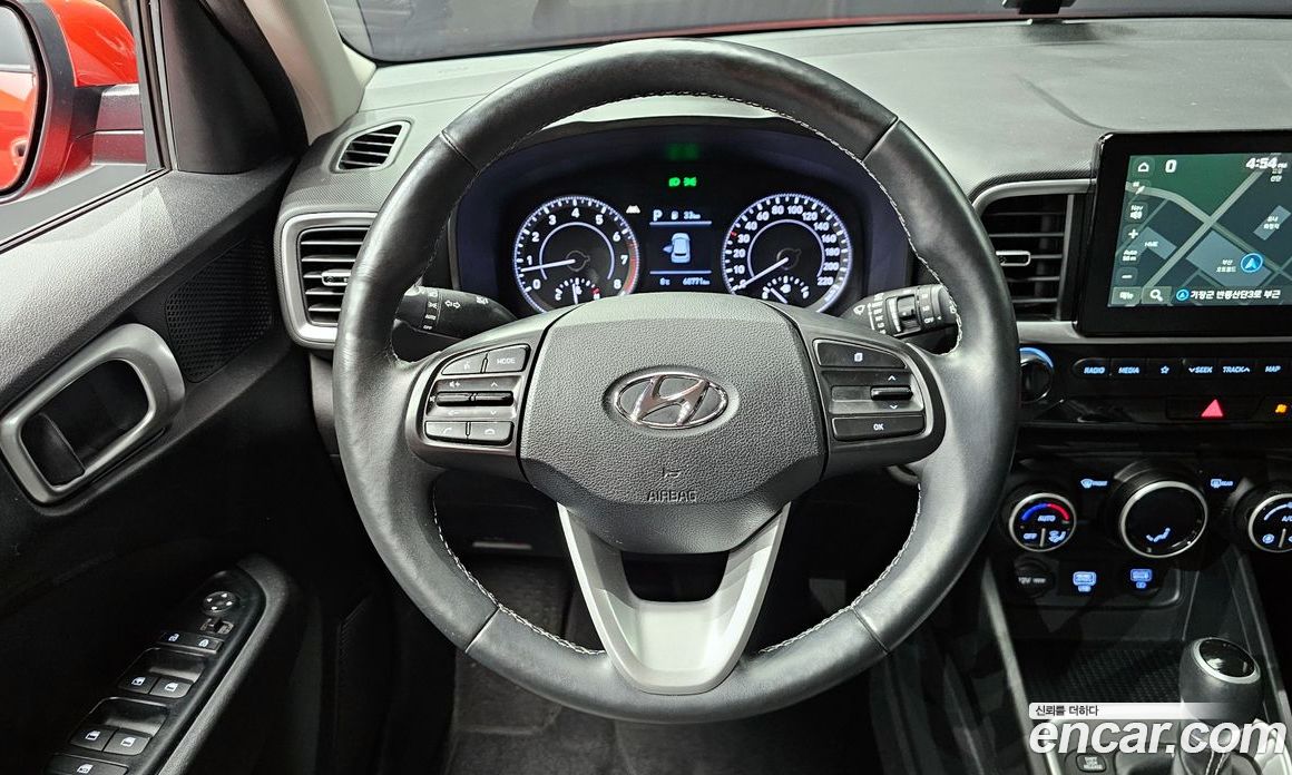 Hyundai Venue фото 13