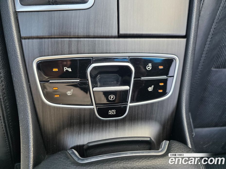Kia K7 Prestige фото 15