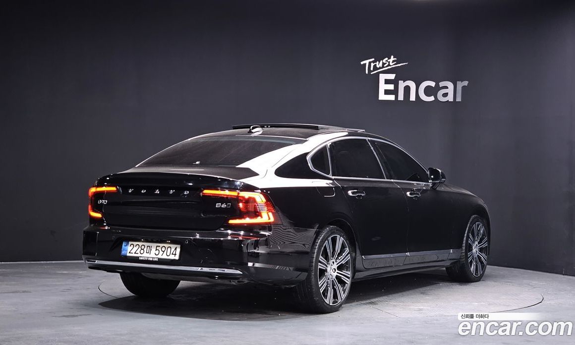 Volvo S90 фото 2