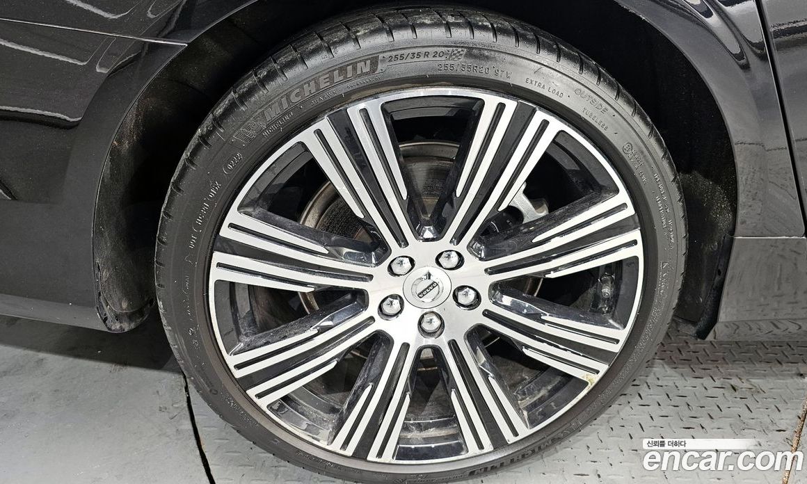 Volvo S90 фото 5