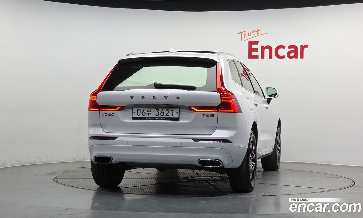 Volvo XC60 2nd Gen фото 4