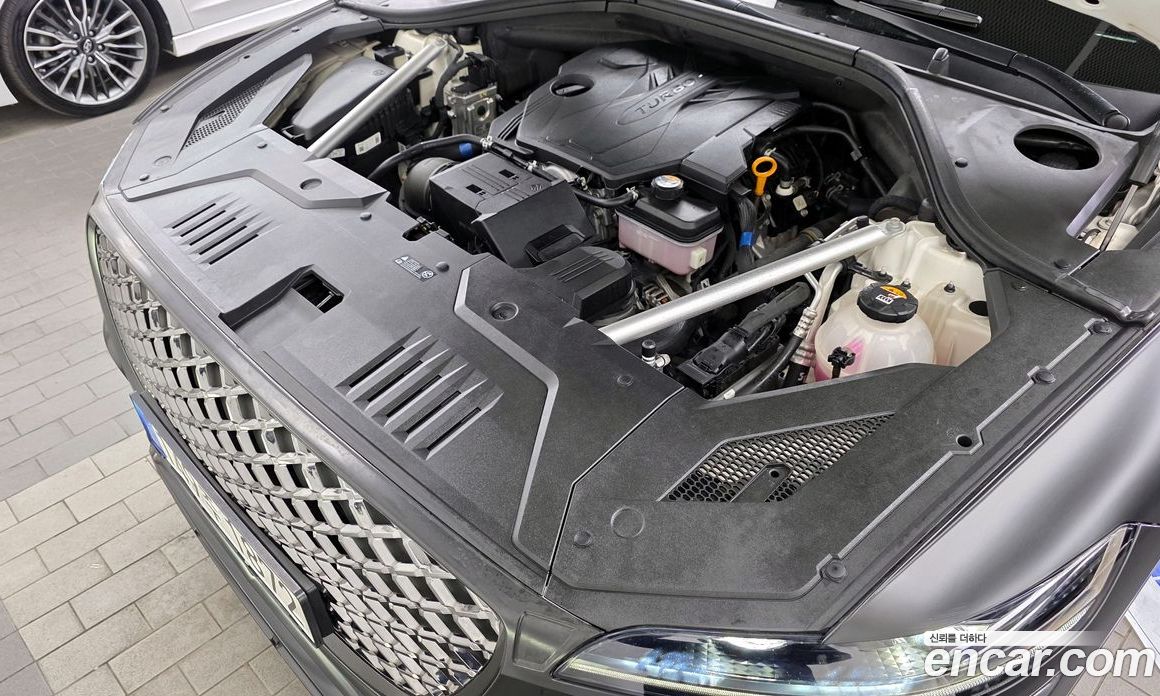 Genesis GV70 фото 6