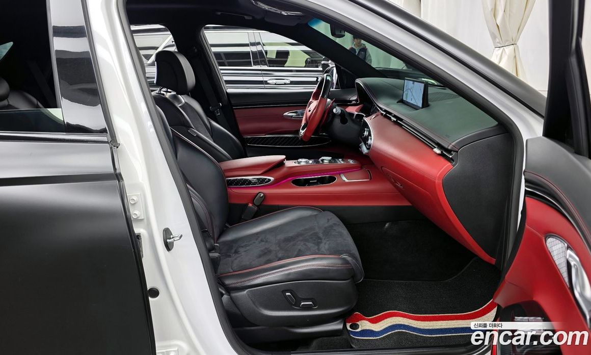 Genesis GV70 фото 11