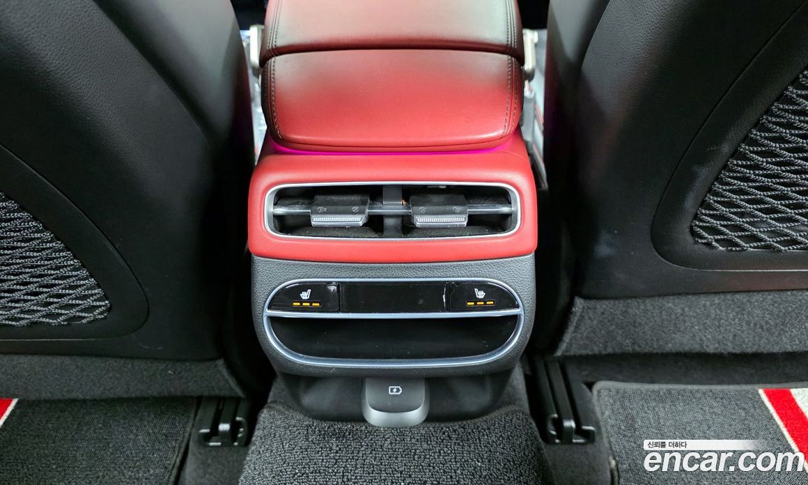 Genesis GV70 фото 18