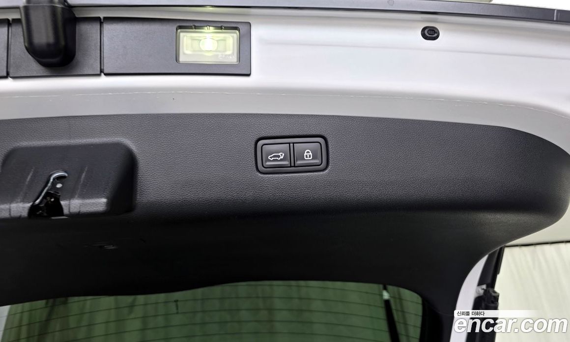 Genesis GV70 фото 31