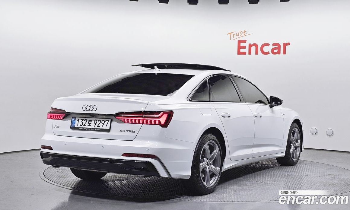 Audi A6 (C8) фото 2