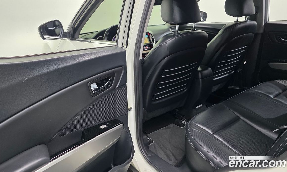 SsangYong (KG Mobility) Tivoli фото 18