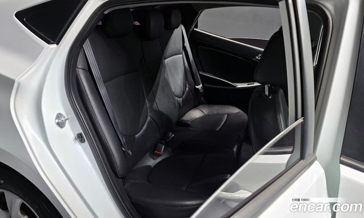 Hyundai Accent (New Type) фото 26
