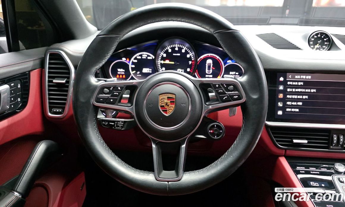 Porsche Cayenne 3rd Gen фото 13