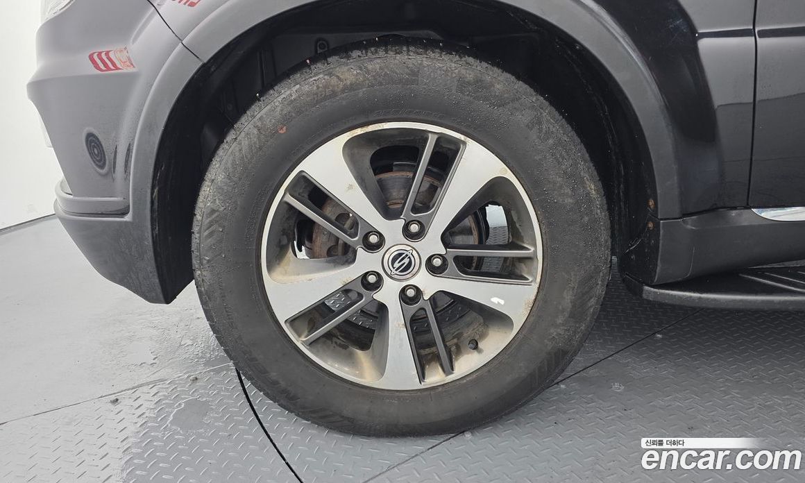 SsangYong (KG Mobility) Rexton W фото 5