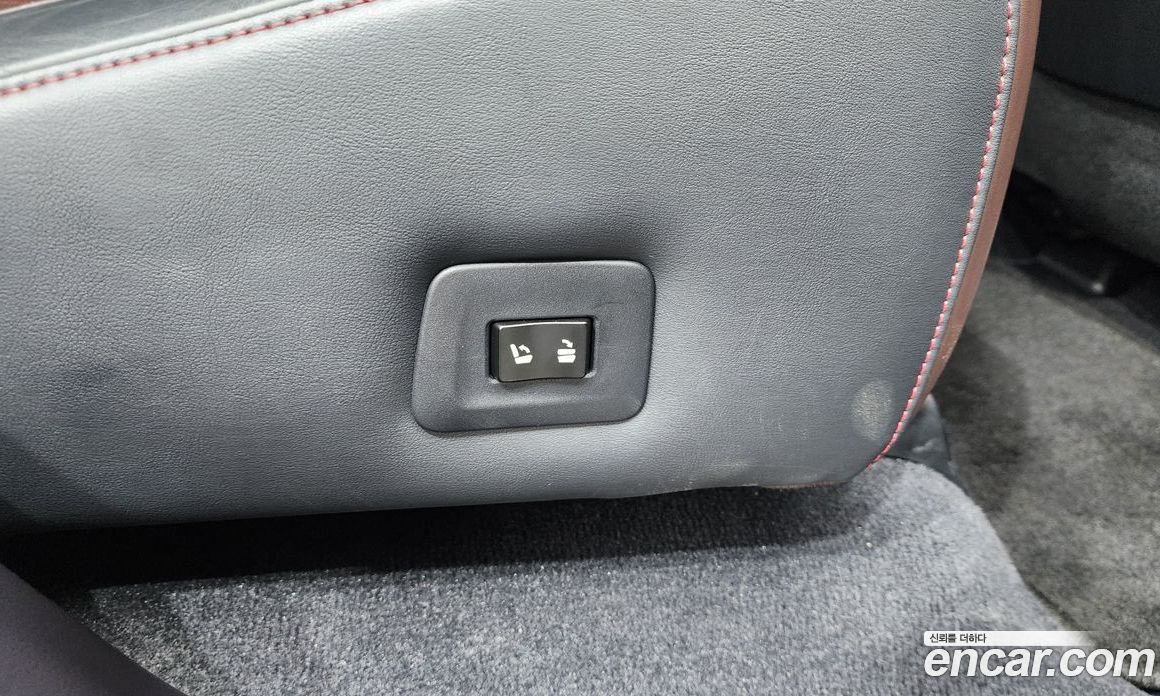 Lexus RX450h 4th Gen фото 17