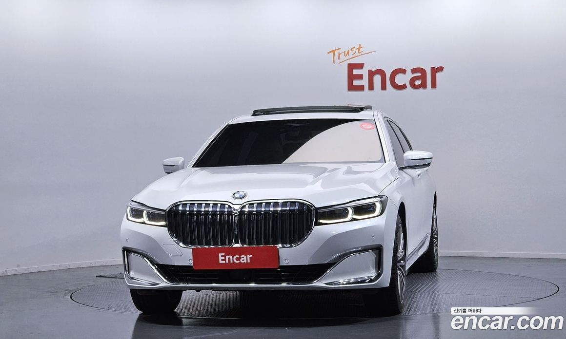 BMW 7-Series (G11) фото 3