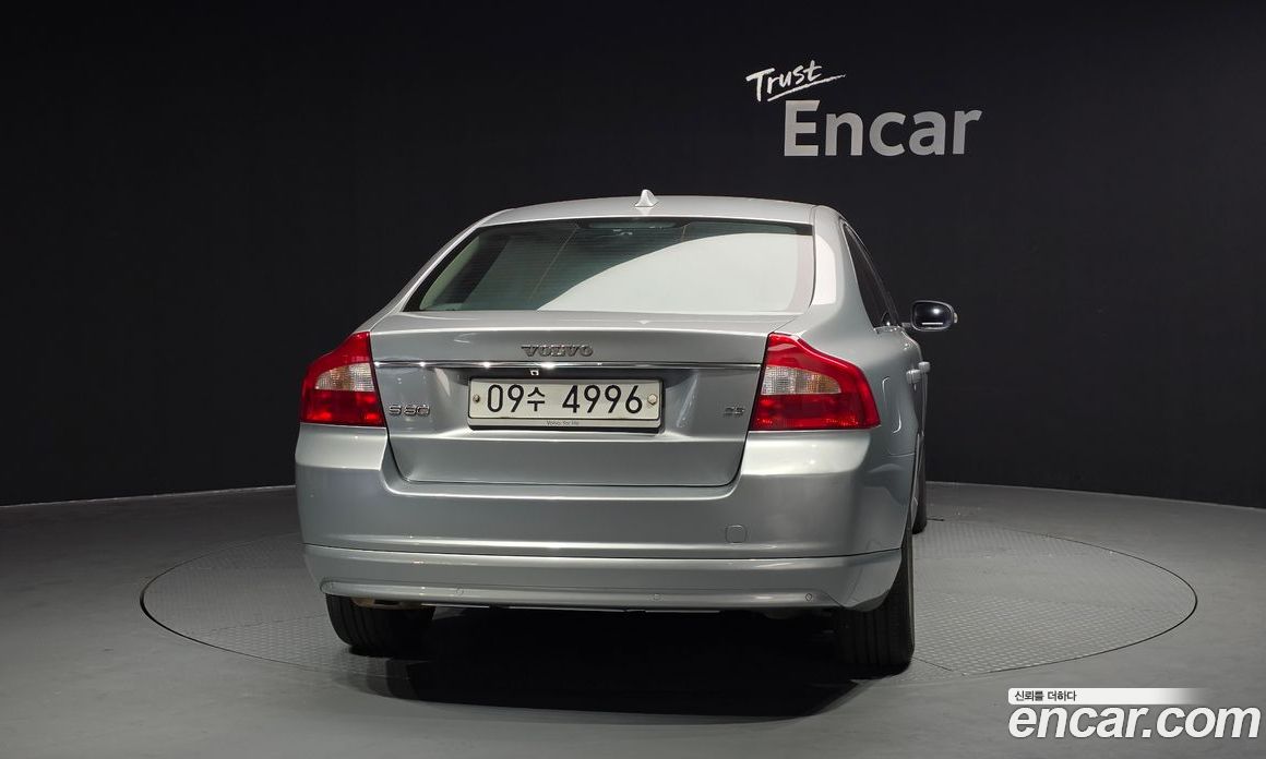 Volvo S80 фото 4