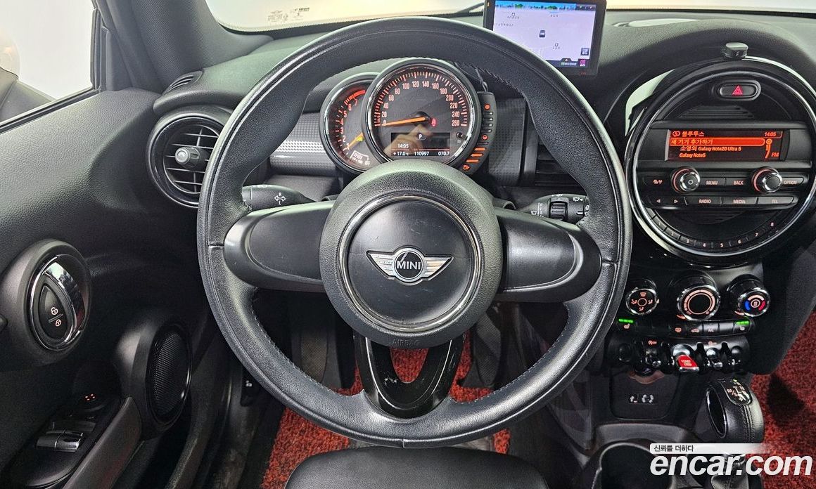 Mini Cooper фото 13