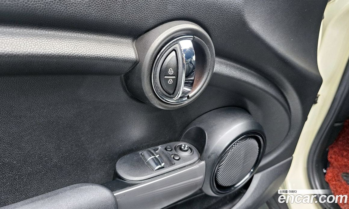 Mini Cooper фото 16