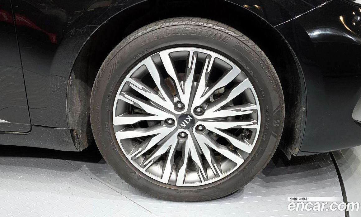 Kia K7 Hybrid 2nd Gen Restyling фото 21