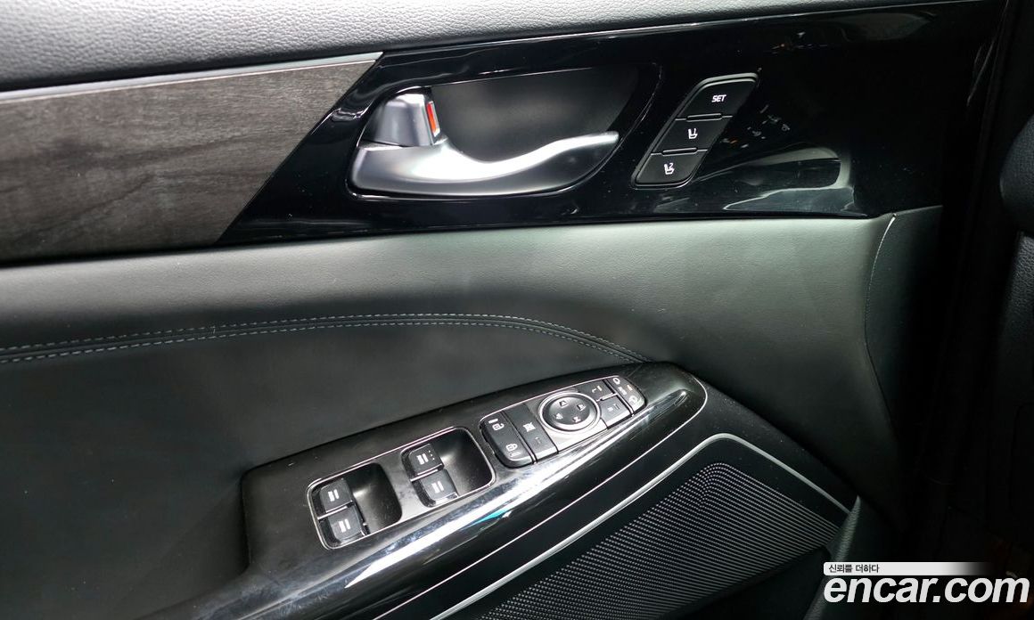 Kia K7 Hybrid 2nd Gen Restyling фото 31