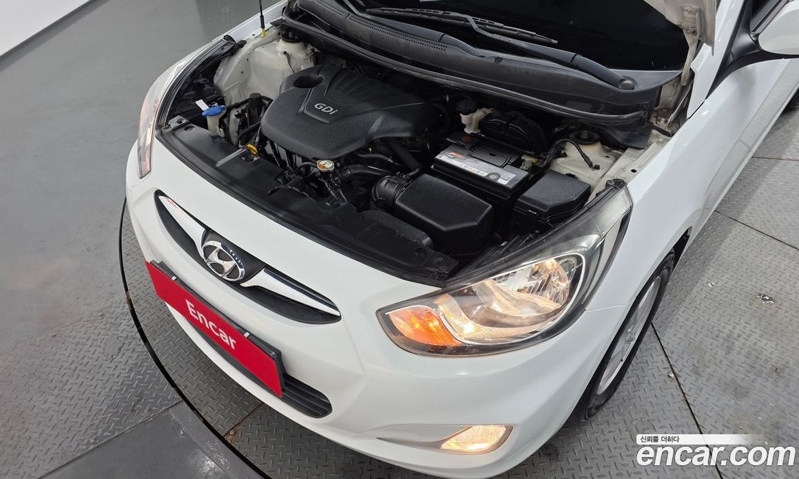 Hyundai Accent (New Type) фото 6