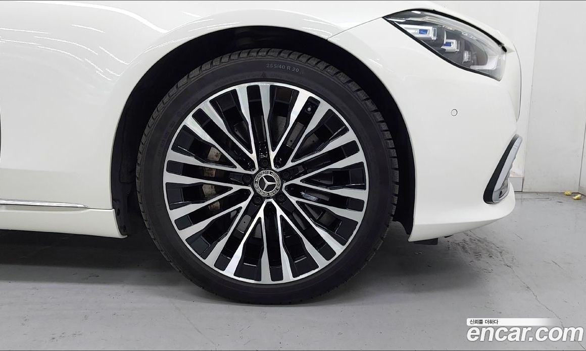 Mercedes-Benz S-Class W223 фото 5