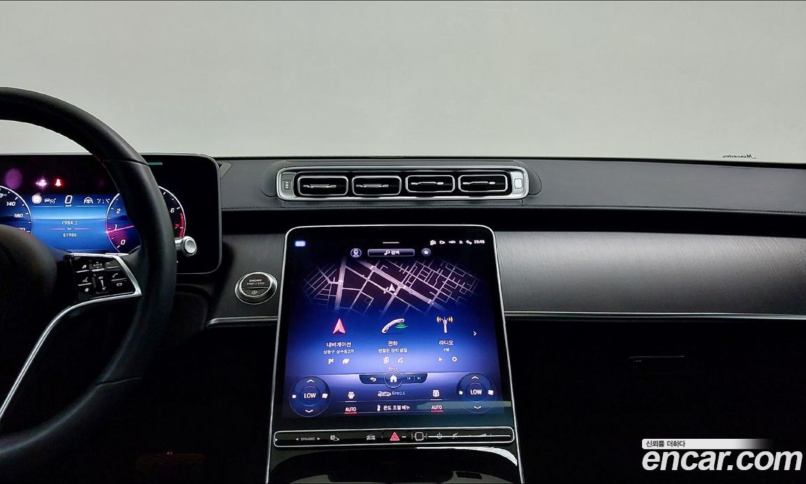 Mercedes-Benz S-Class W223 фото 16