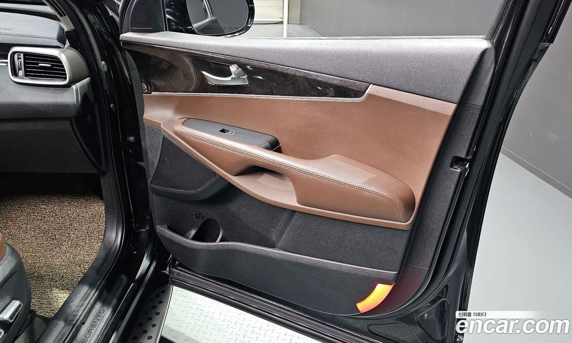 Kia Sorento 3rd Gen фото 24