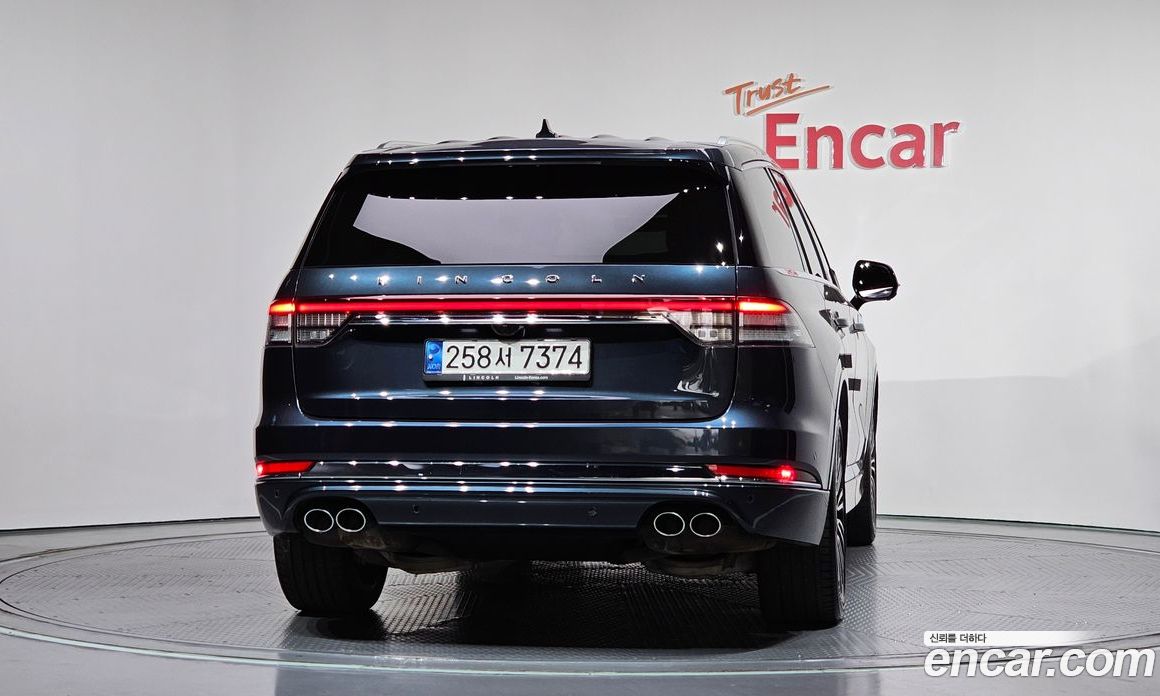 Lincoln Aviator 2nd Gen фото 4