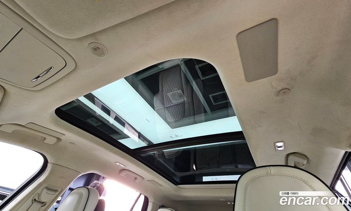 Lincoln Aviator 2nd Gen фото 19