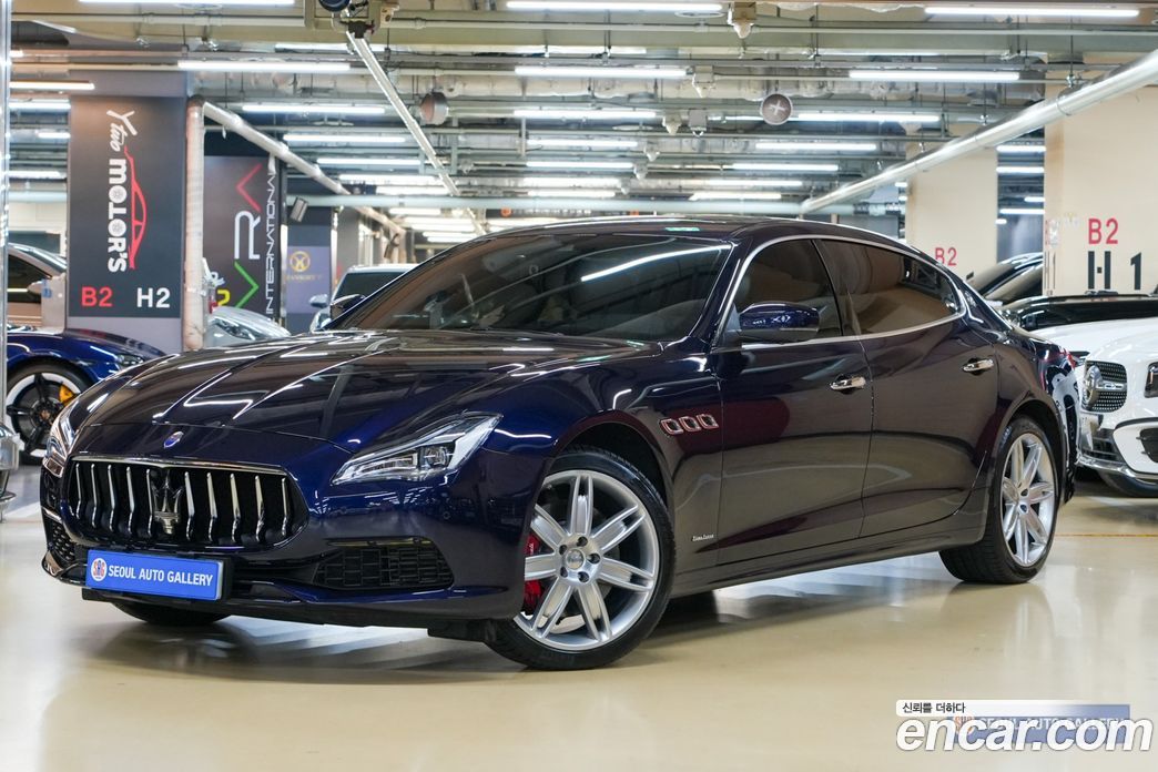 Maserati Quattroporte