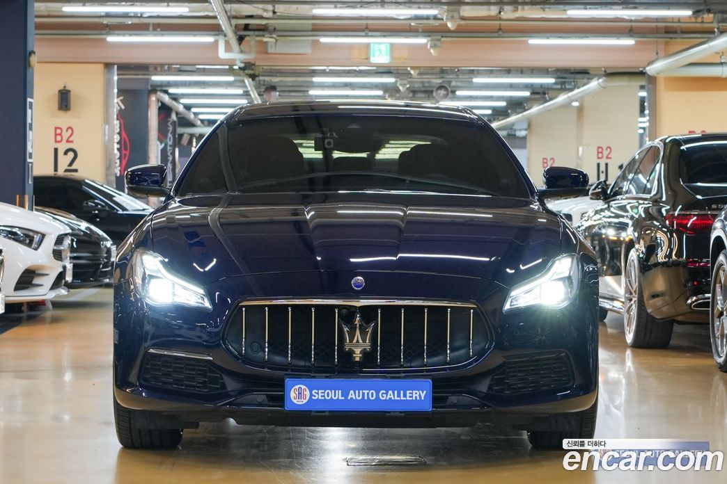 Maserati Quattroporte фото 3