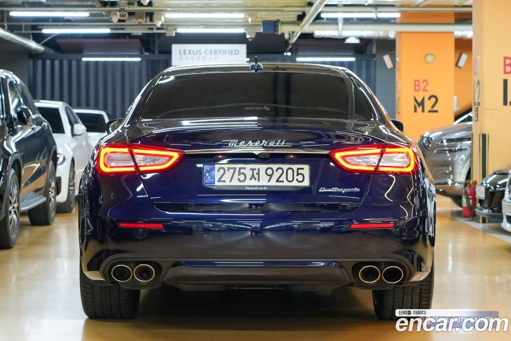 Maserati Quattroporte фото 4