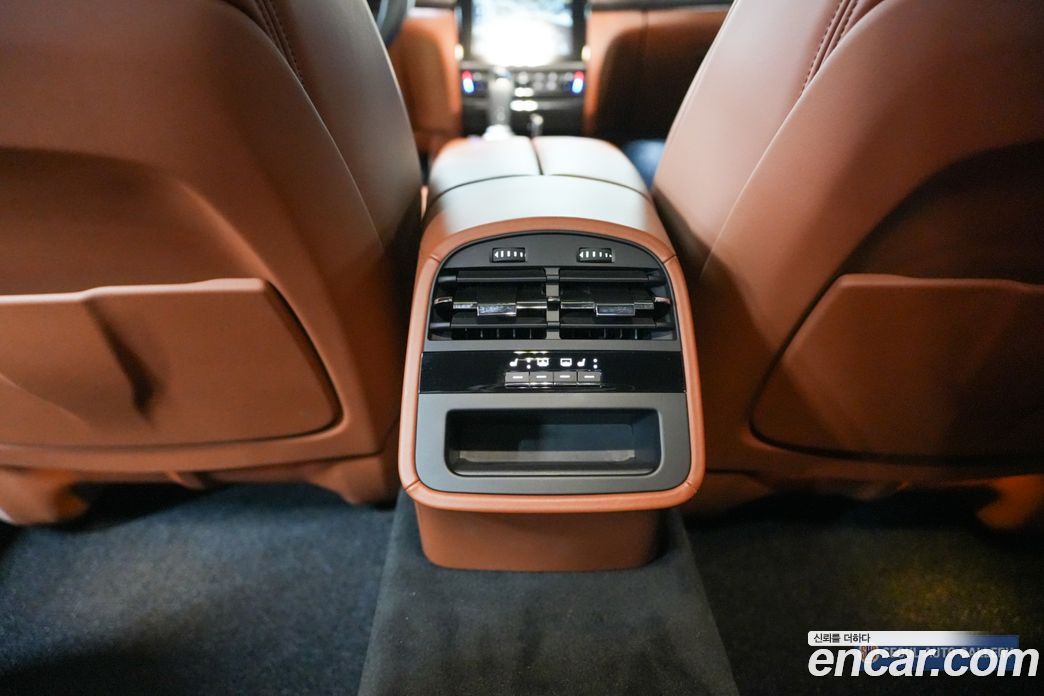 Maserati Quattroporte фото 18